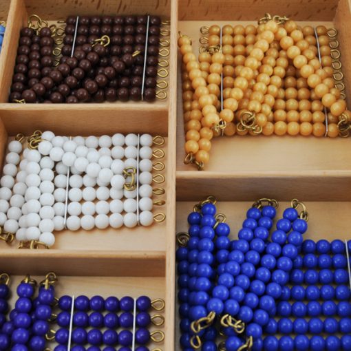 chaines et carrés de perles montessori